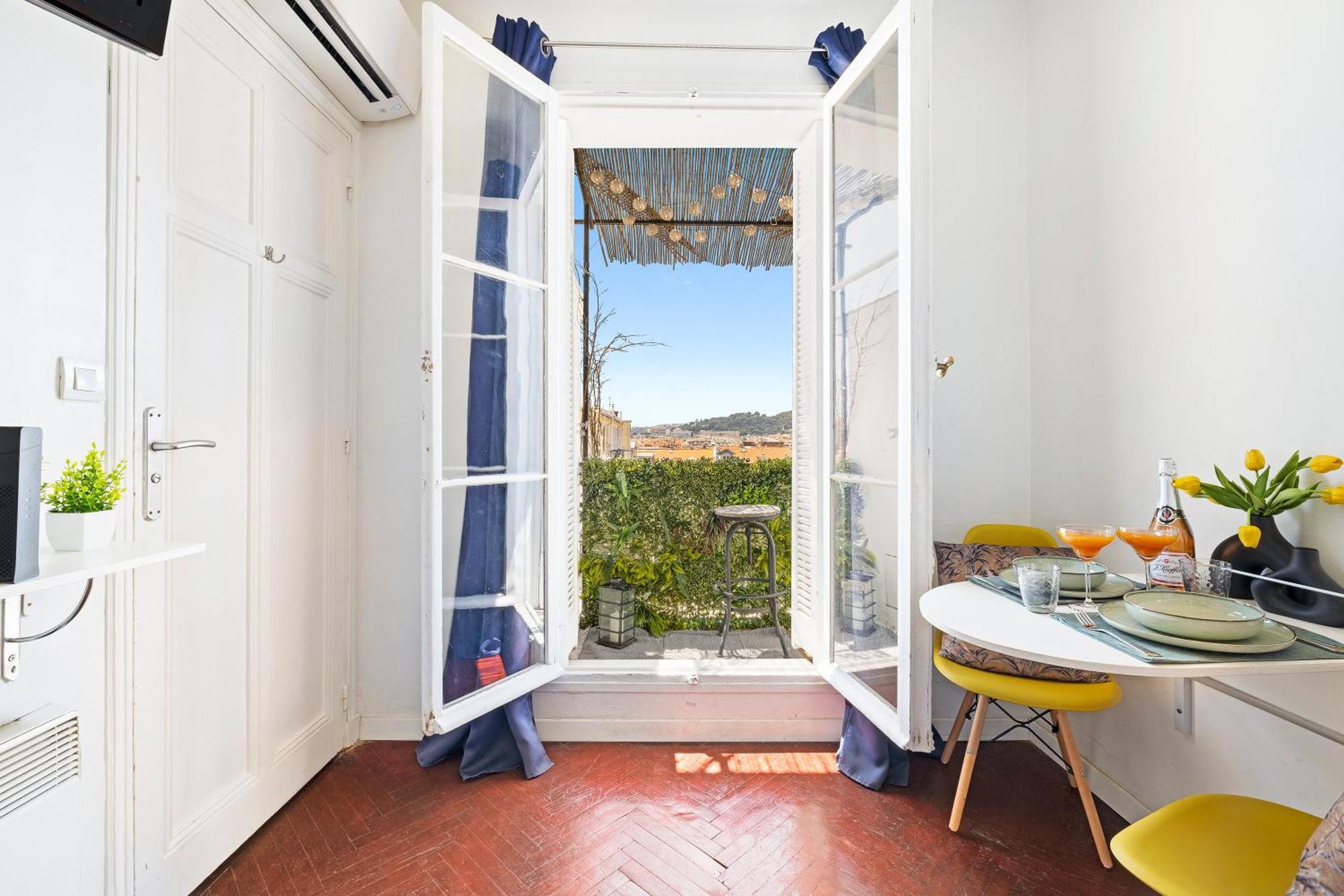 Center - Balcony Quiet - Air Conditioner - Kitchen - Wifi - Tram 니스 외부 사진
